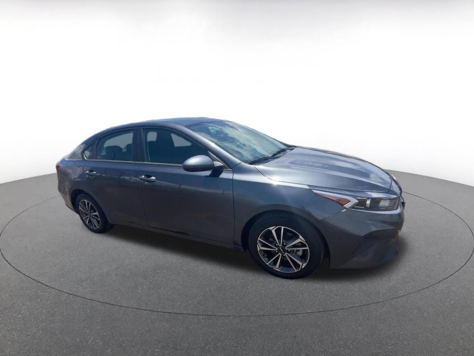 Thumbnail: 2024 Kia Forte - 2