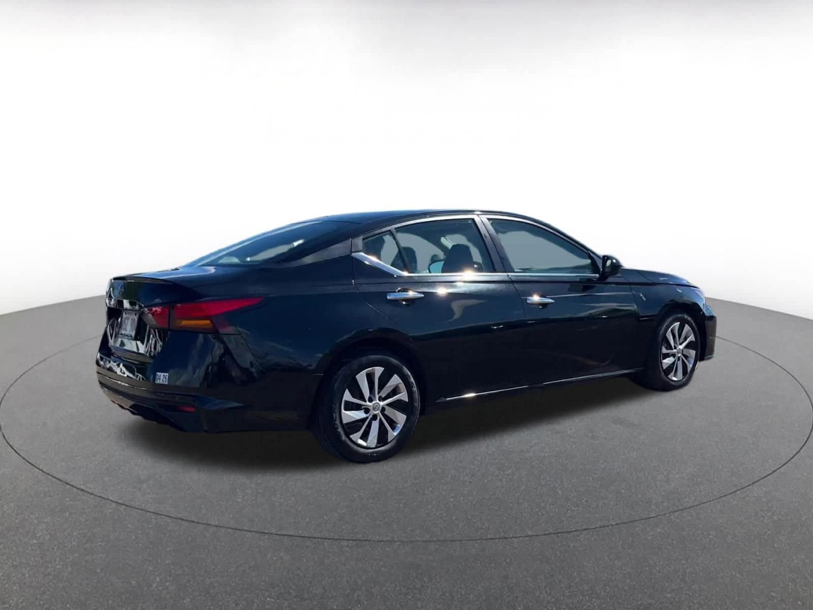 Thumbnail: 2023 Nissan Altima - 15