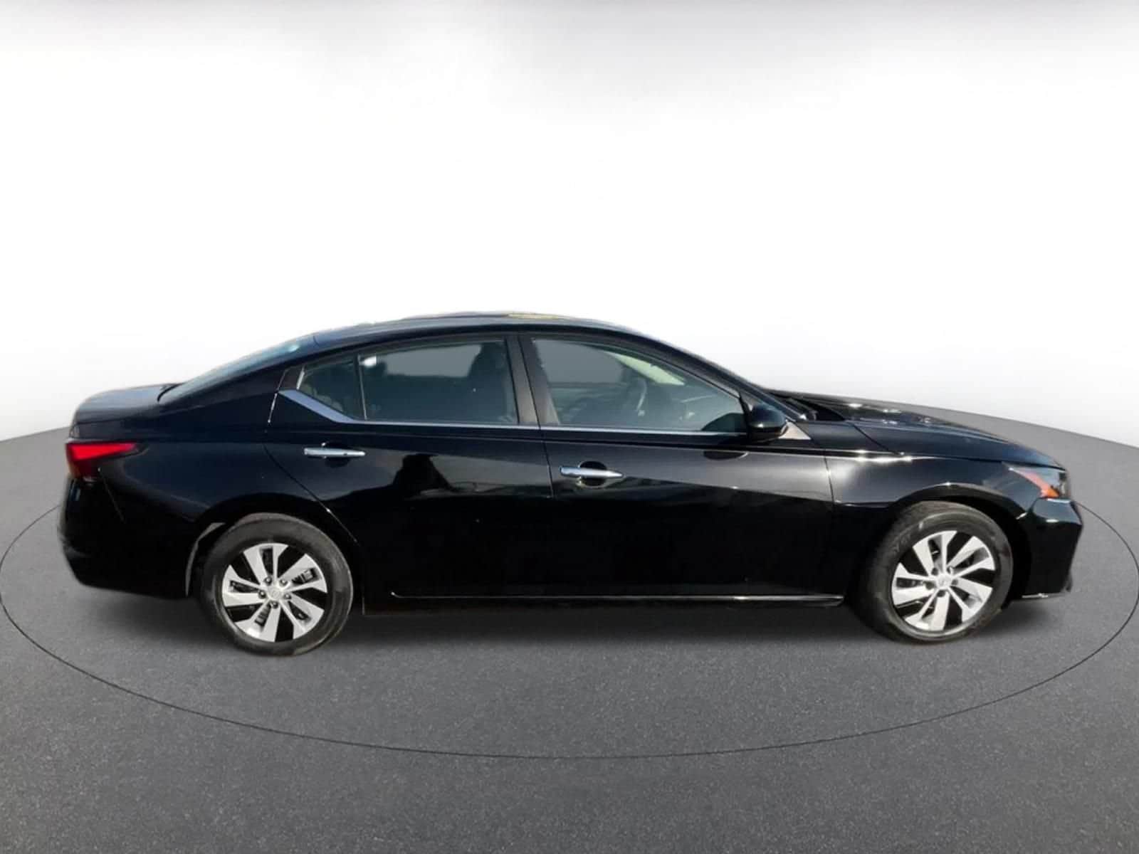 Thumbnail: 2023 Nissan Altima - 13