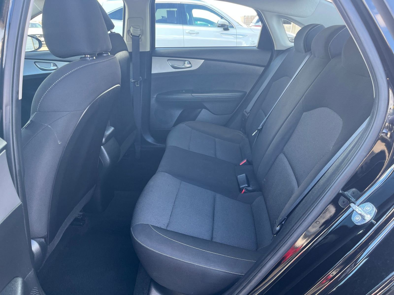 Thumbnail: 2023 Kia Forte - 23