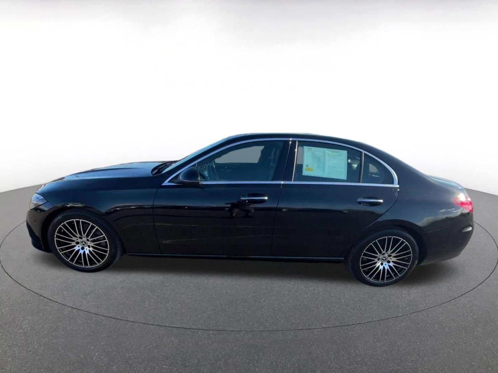 Thumbnail: 2024 Mercedes-Benz C-Class - 9