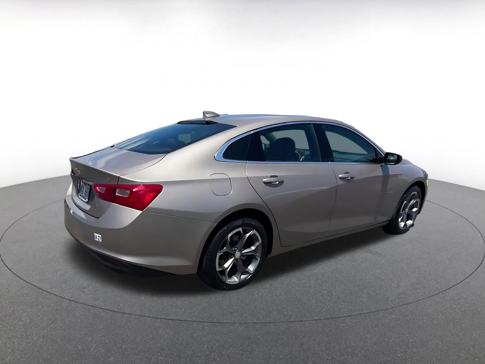 Thumbnail: 2023 Chevrolet Malibu - 15