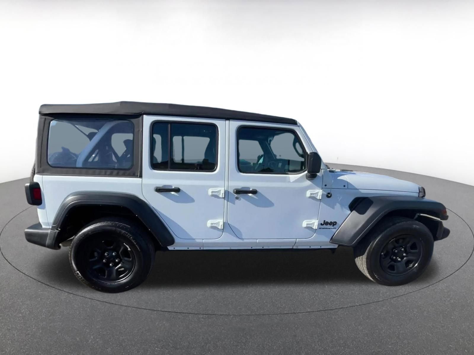Thumbnail: 2023 Jeep Wrangler - 16