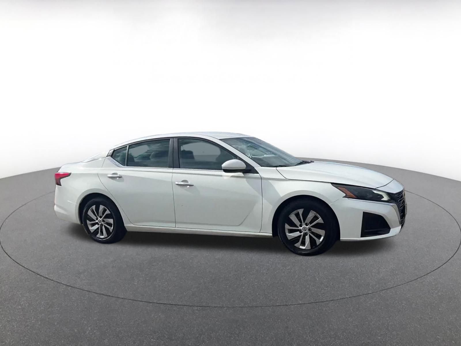 Thumbnail: 2023 Nissan Altima - 2