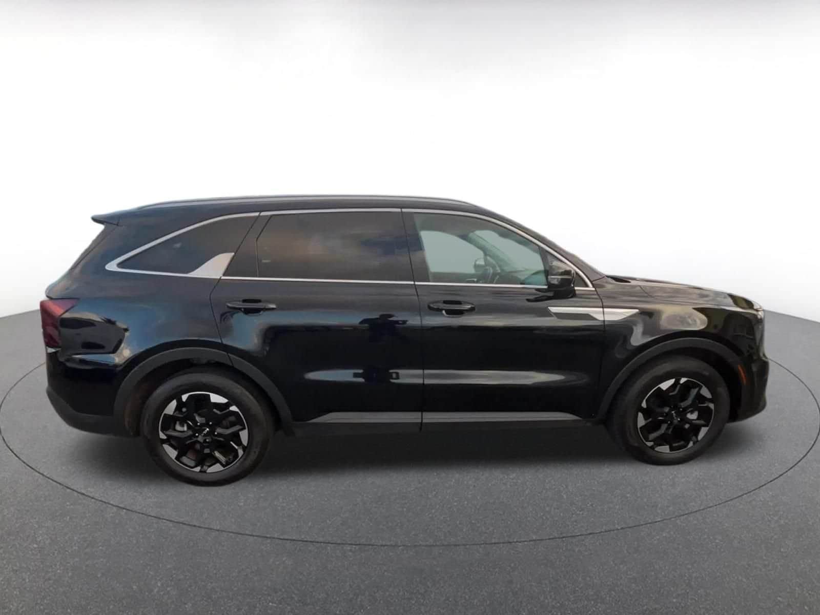 Thumbnail: 2024 Kia Sorento - 15