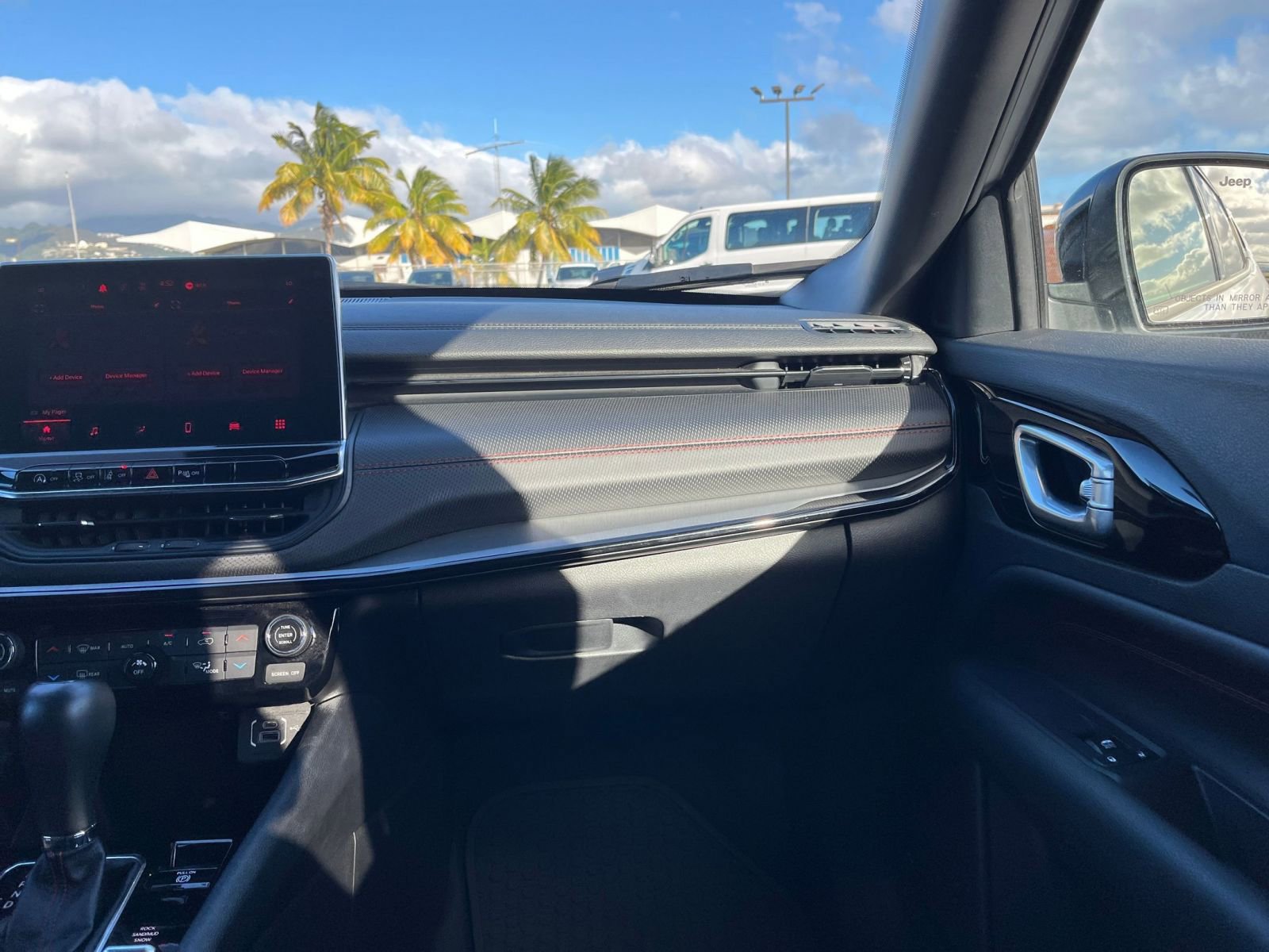 Thumbnail: 2025 Jeep Compass - 34