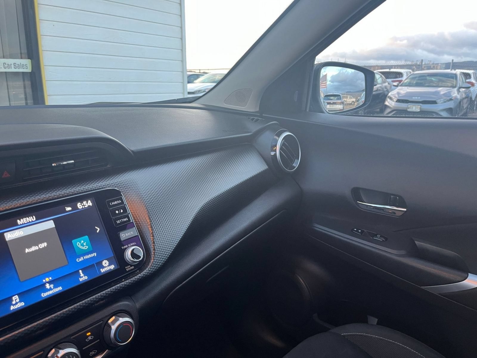 Thumbnail: 2024 Nissan Kicks - 30