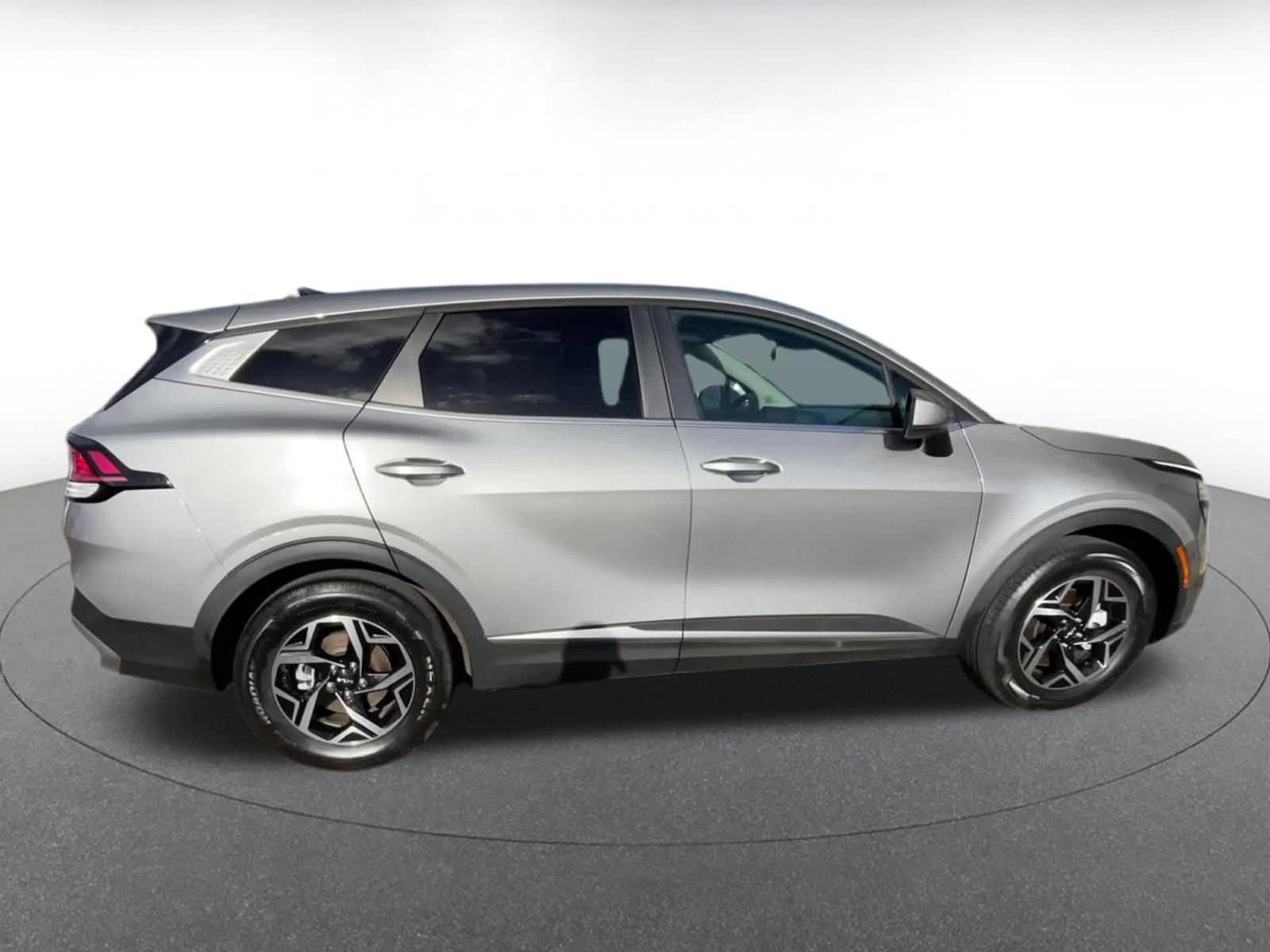 Thumbnail: 2025 Kia Sportage - 16