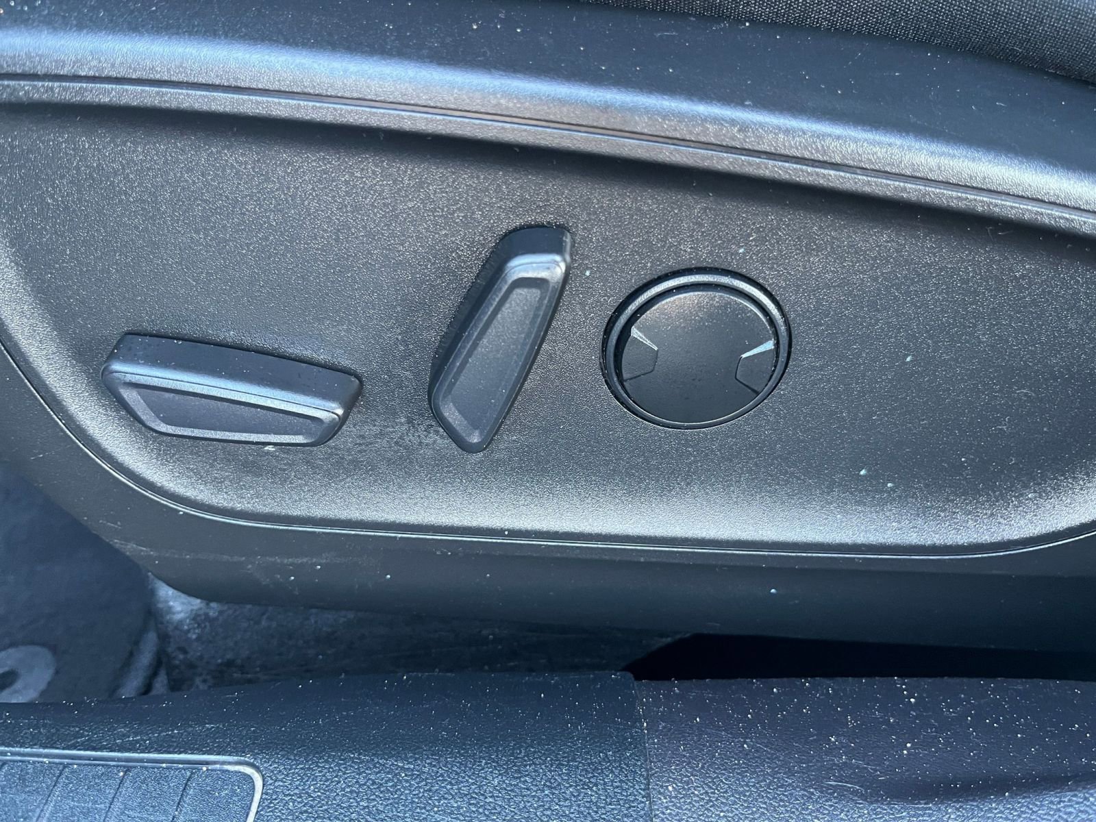 Thumbnail: 2023 Ford Escape - 23