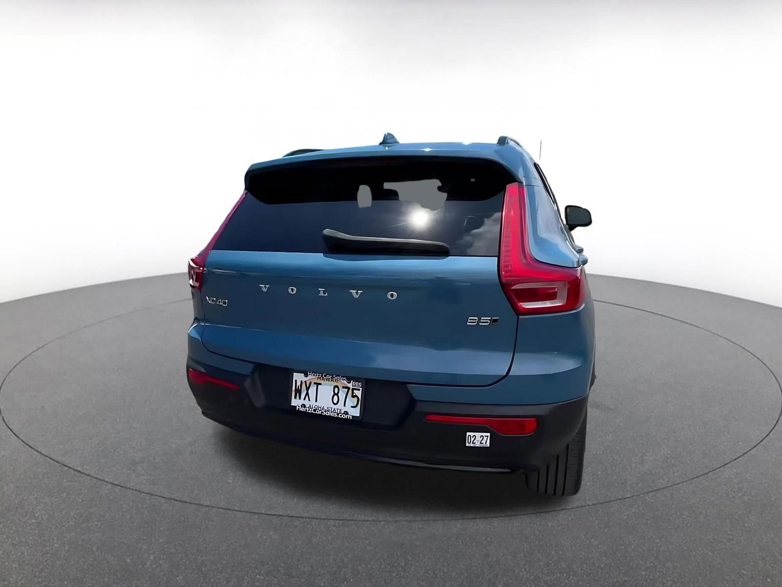 Thumbnail: 2024 Volvo XC40 - 15