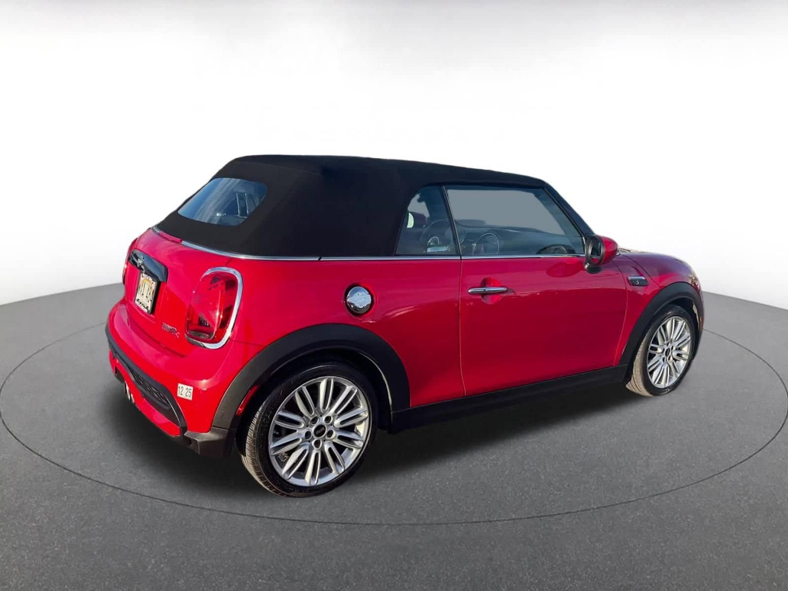 Thumbnail: 2024 MINI Cooper Convertible - 12