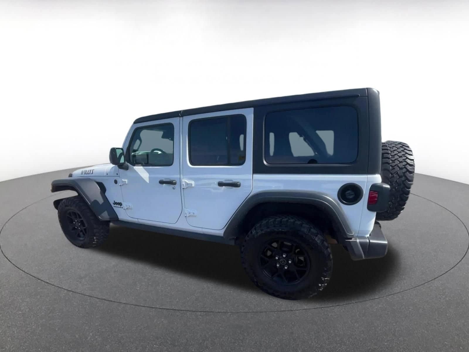 Thumbnail: 2025 Jeep Wrangler - 10