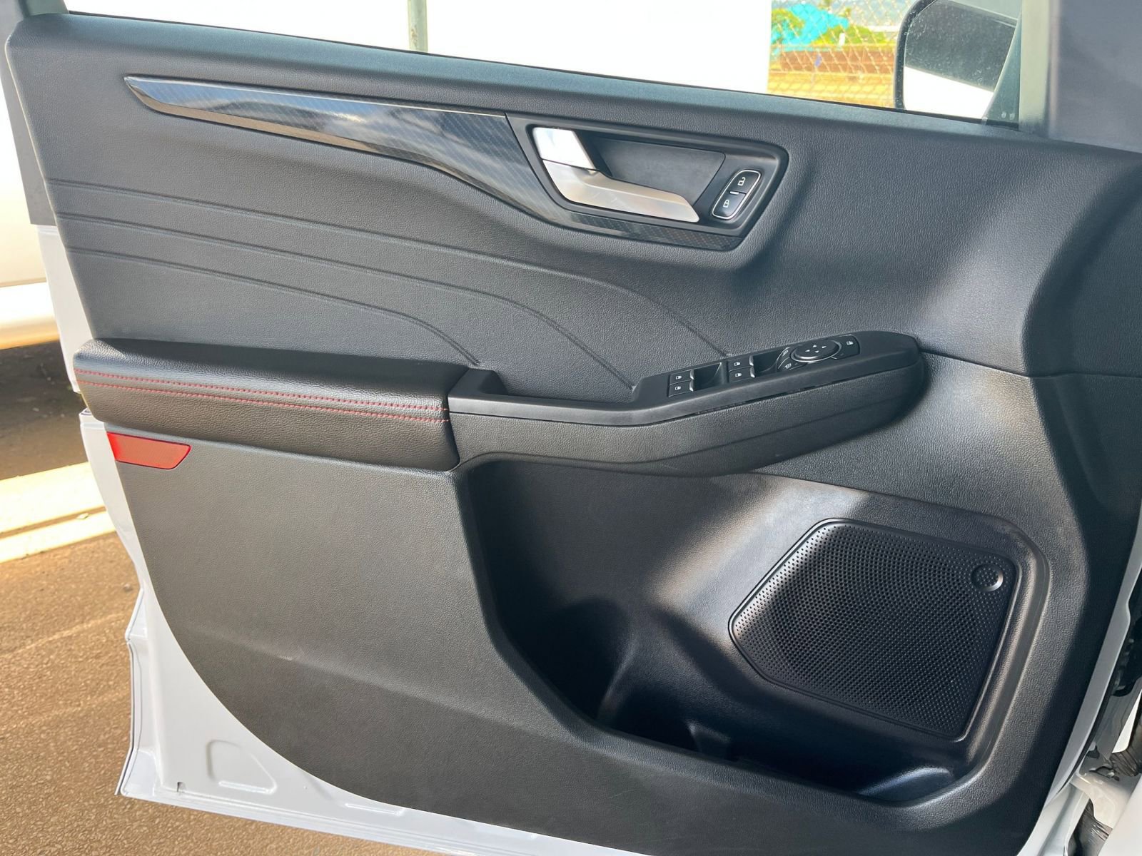 Thumbnail: 2023 Ford Escape - 20