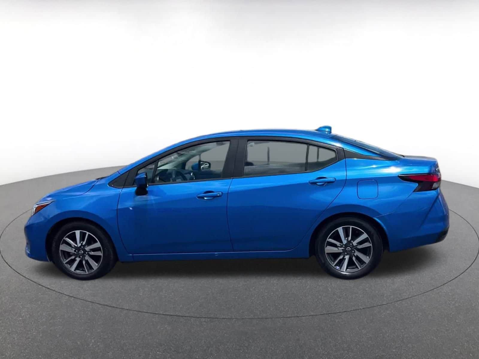 Thumbnail: 2023 Nissan Versa - 9