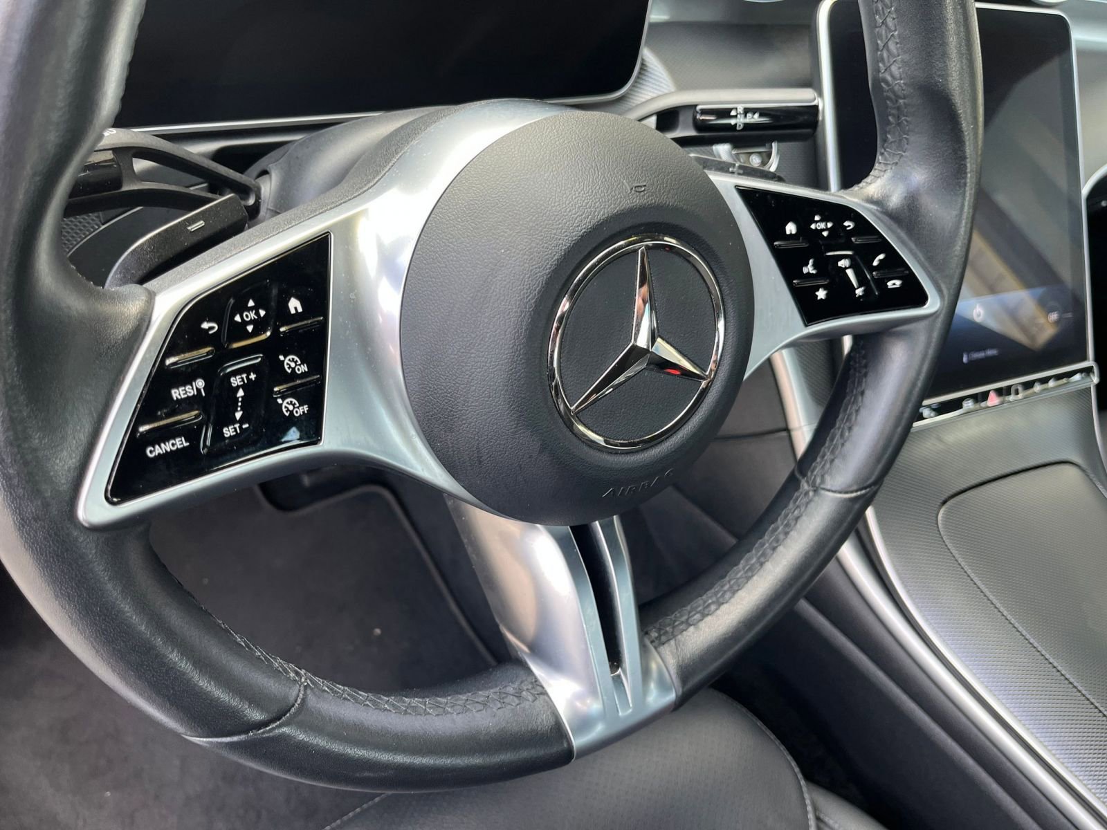 Thumbnail: 2024 Mercedes-Benz C-Class - 28