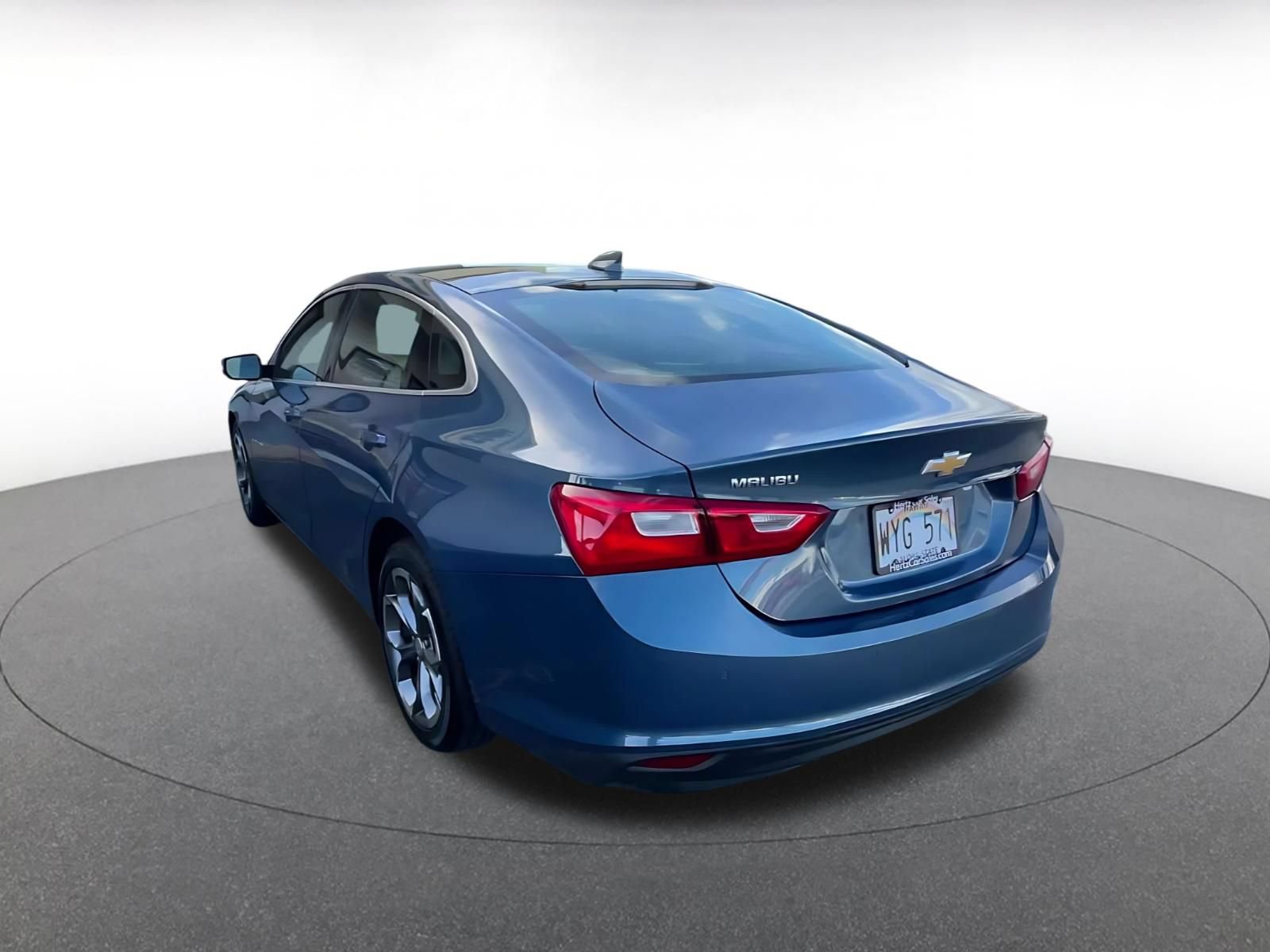 Thumbnail: 2024 Chevrolet Malibu - 11
