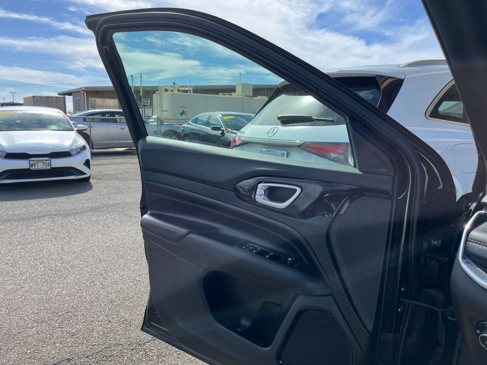 Thumbnail: 2023 Jeep Compass - 21