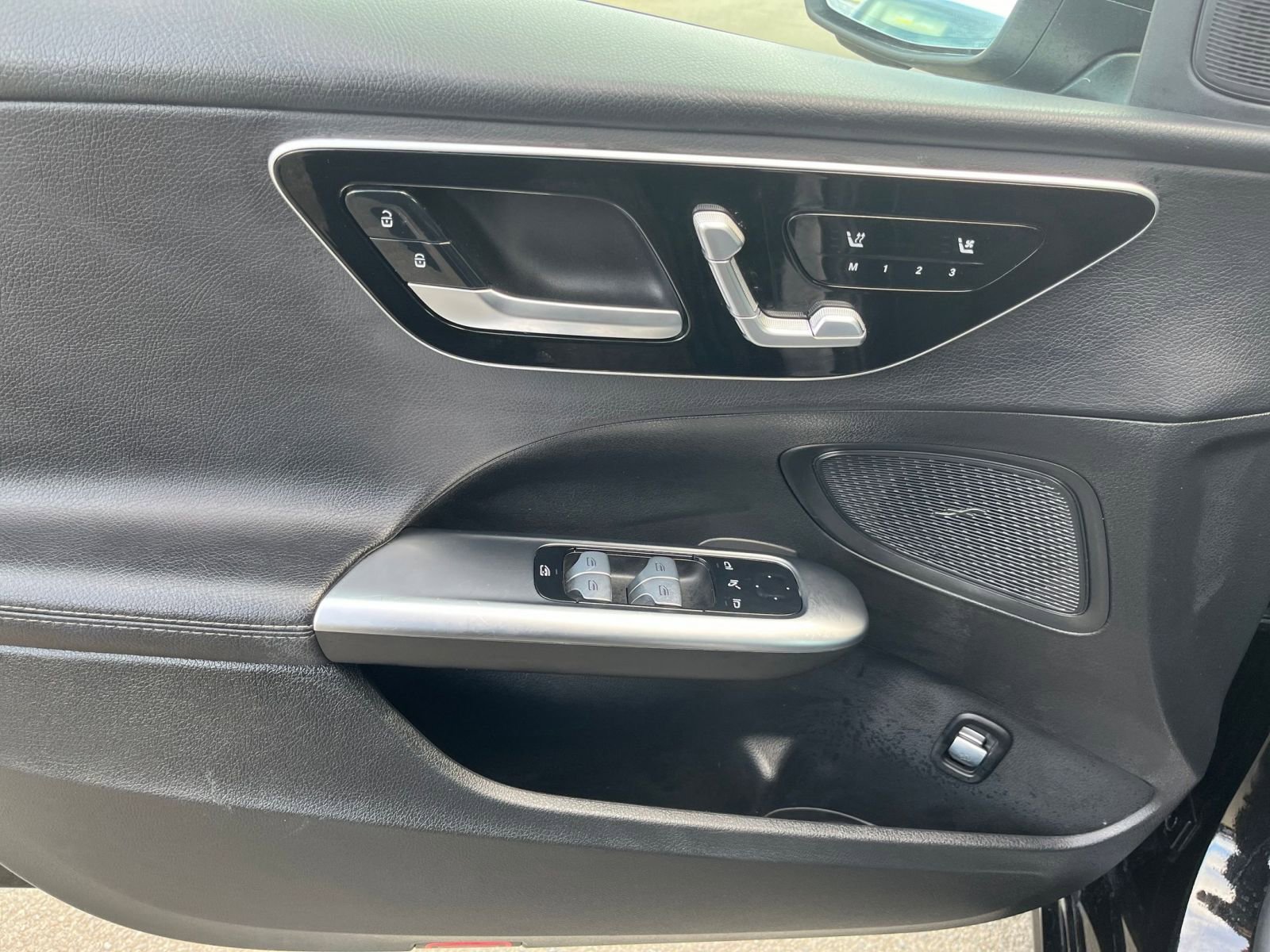 Thumbnail: 2024 Mercedes-Benz C-Class - 20