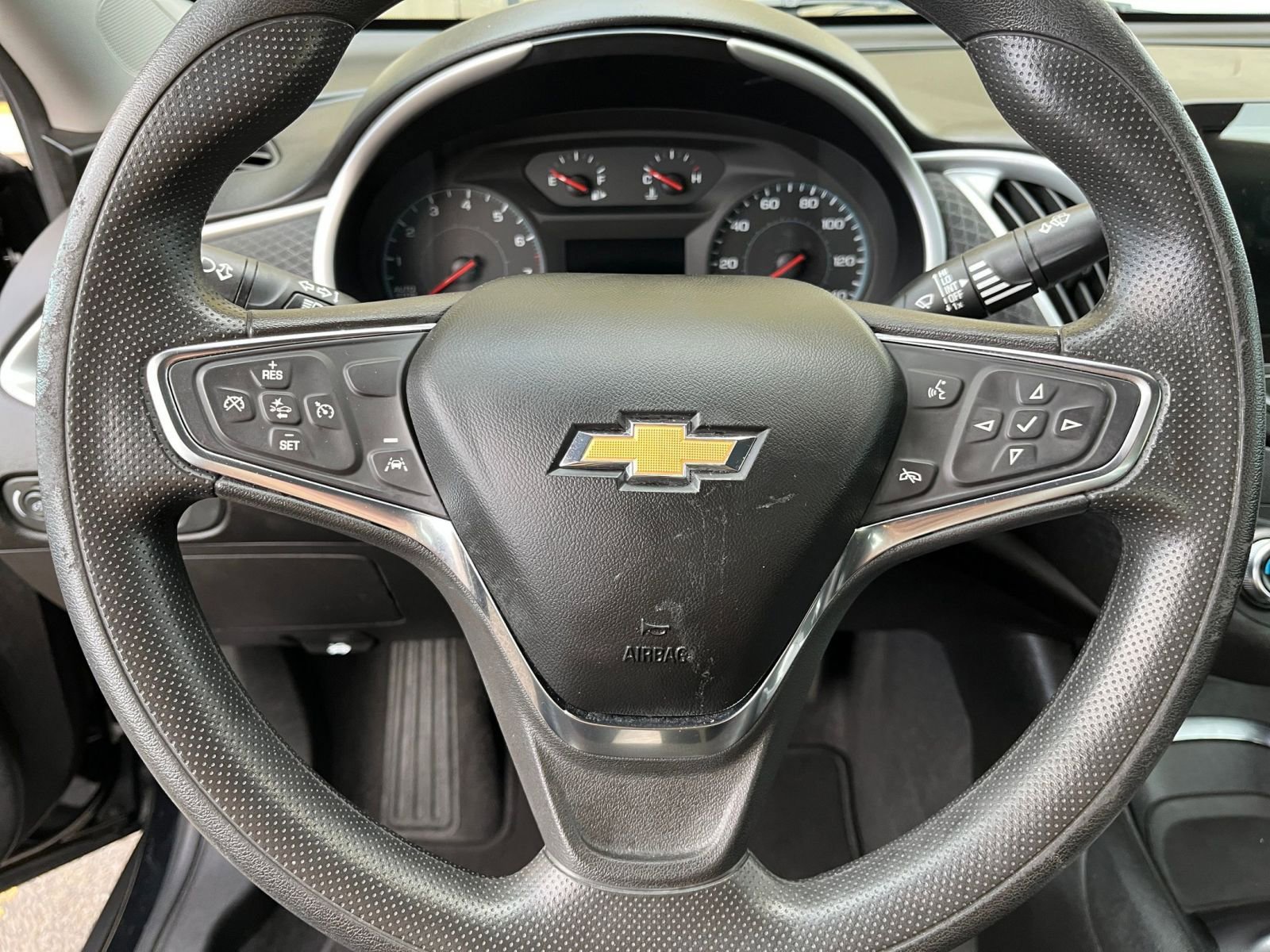 Thumbnail: 2023 Chevrolet Malibu - 28