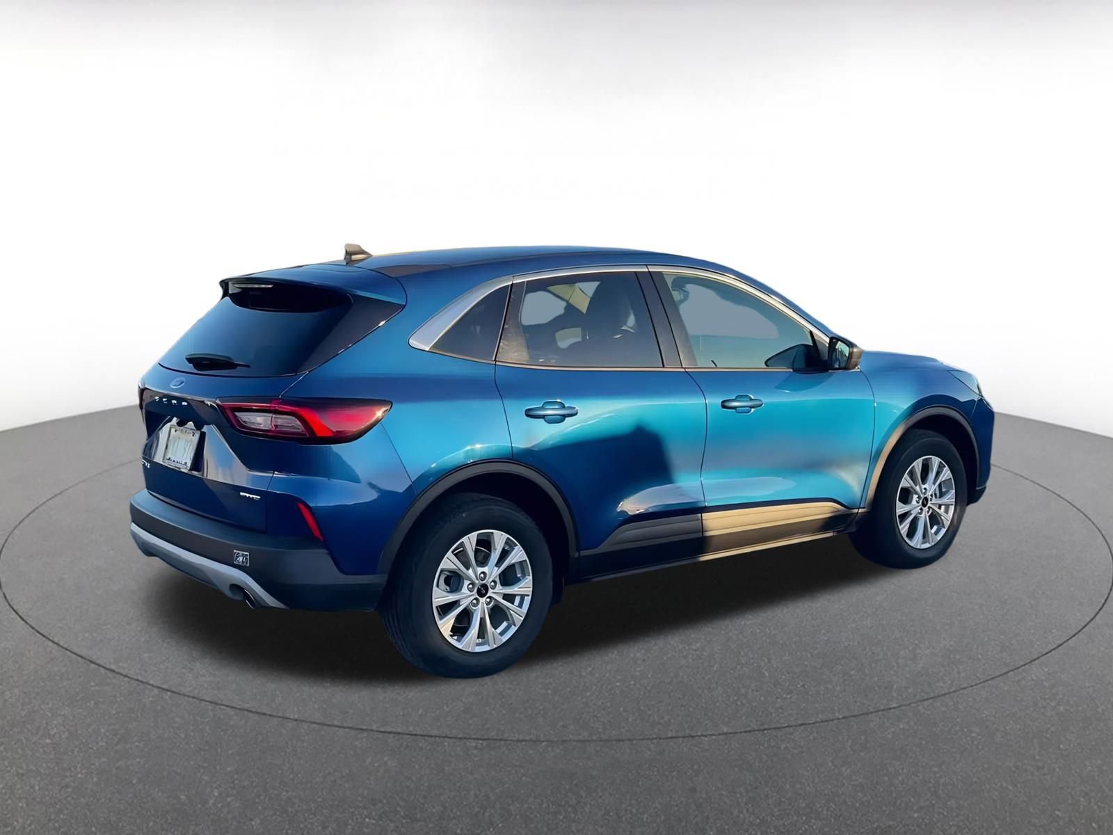 Thumbnail: 2023 Ford Escape - 14