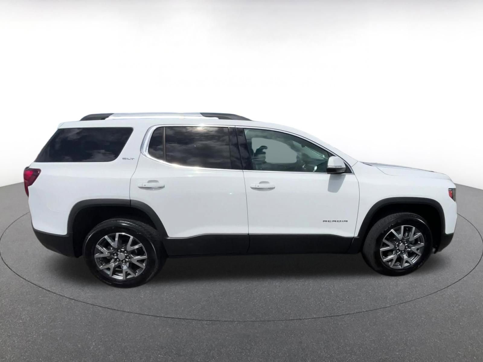 Thumbnail: 2023 GMC Acadia - 16