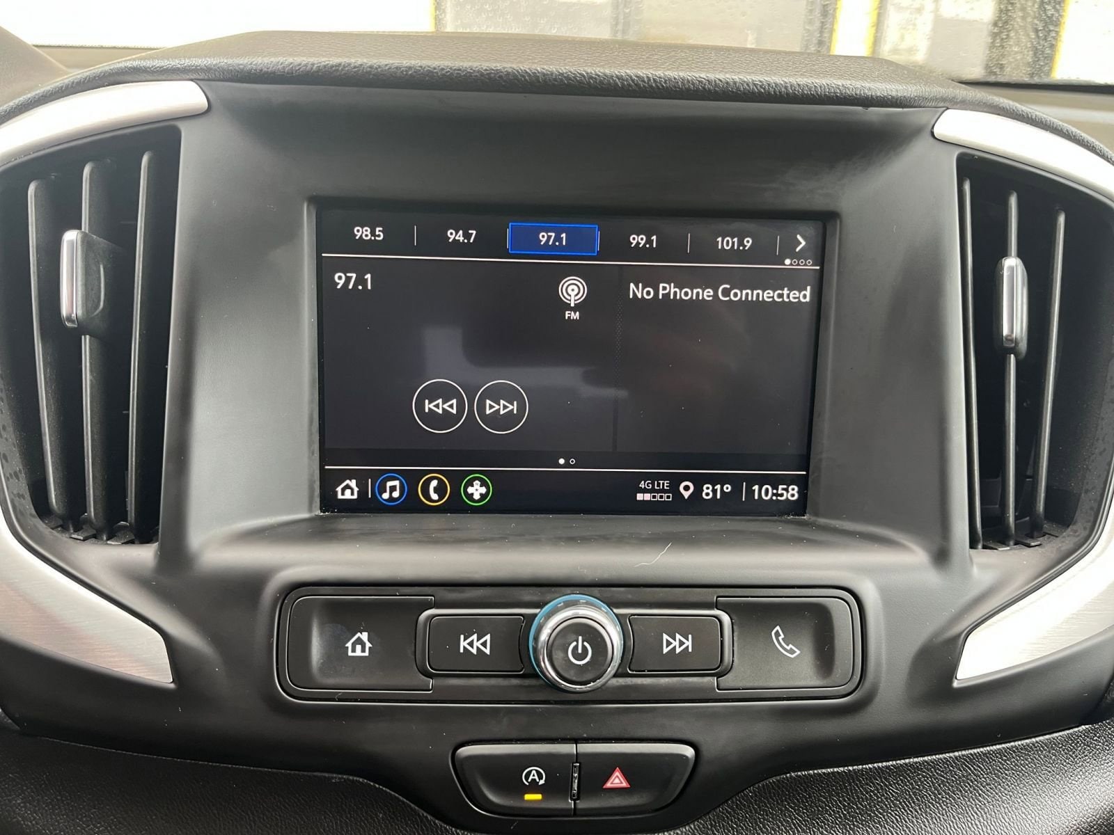 Thumbnail: 2024 GMC Terrain - 21
