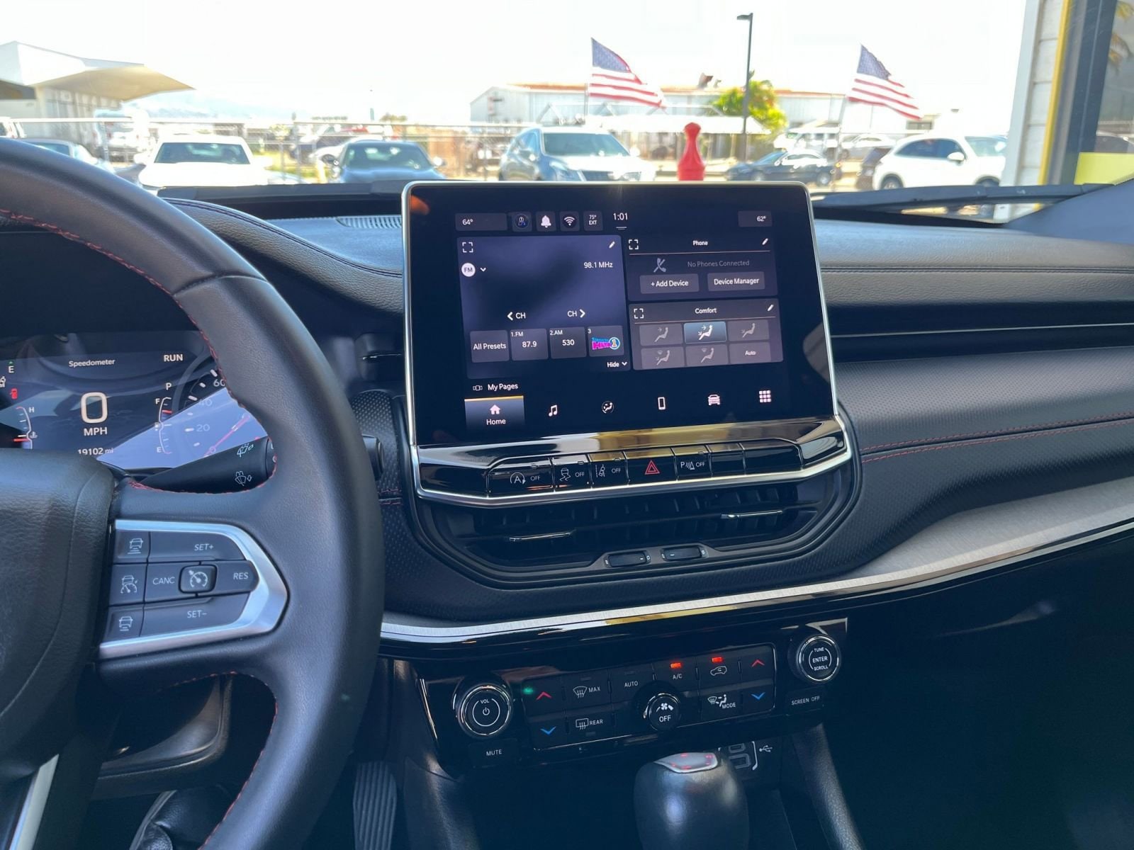Thumbnail: 2025 Jeep Compass - 17