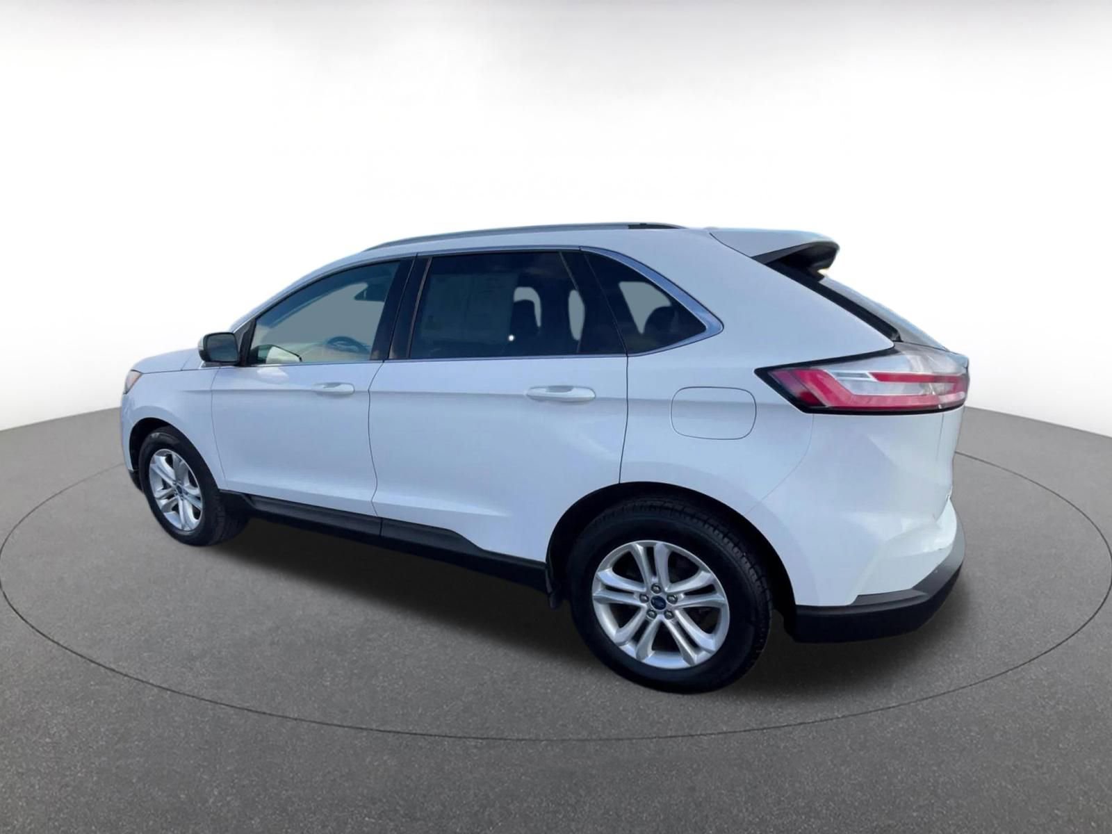 Thumbnail: 2020 Ford Edge - 10