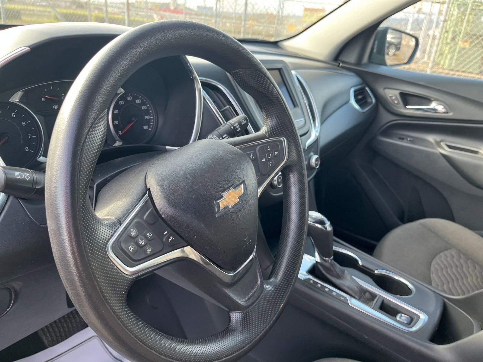 Thumbnail: 2020 Chevrolet Equinox - 32