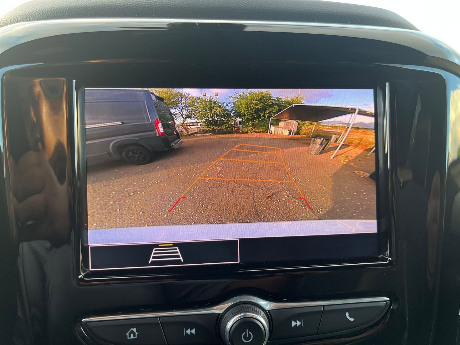 Thumbnail: 2023 Chevrolet Traverse - 17