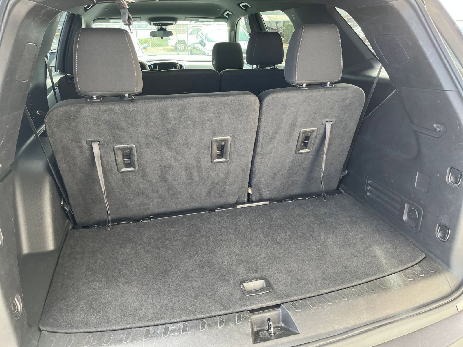 Thumbnail: 2023 Chevrolet Traverse - 31