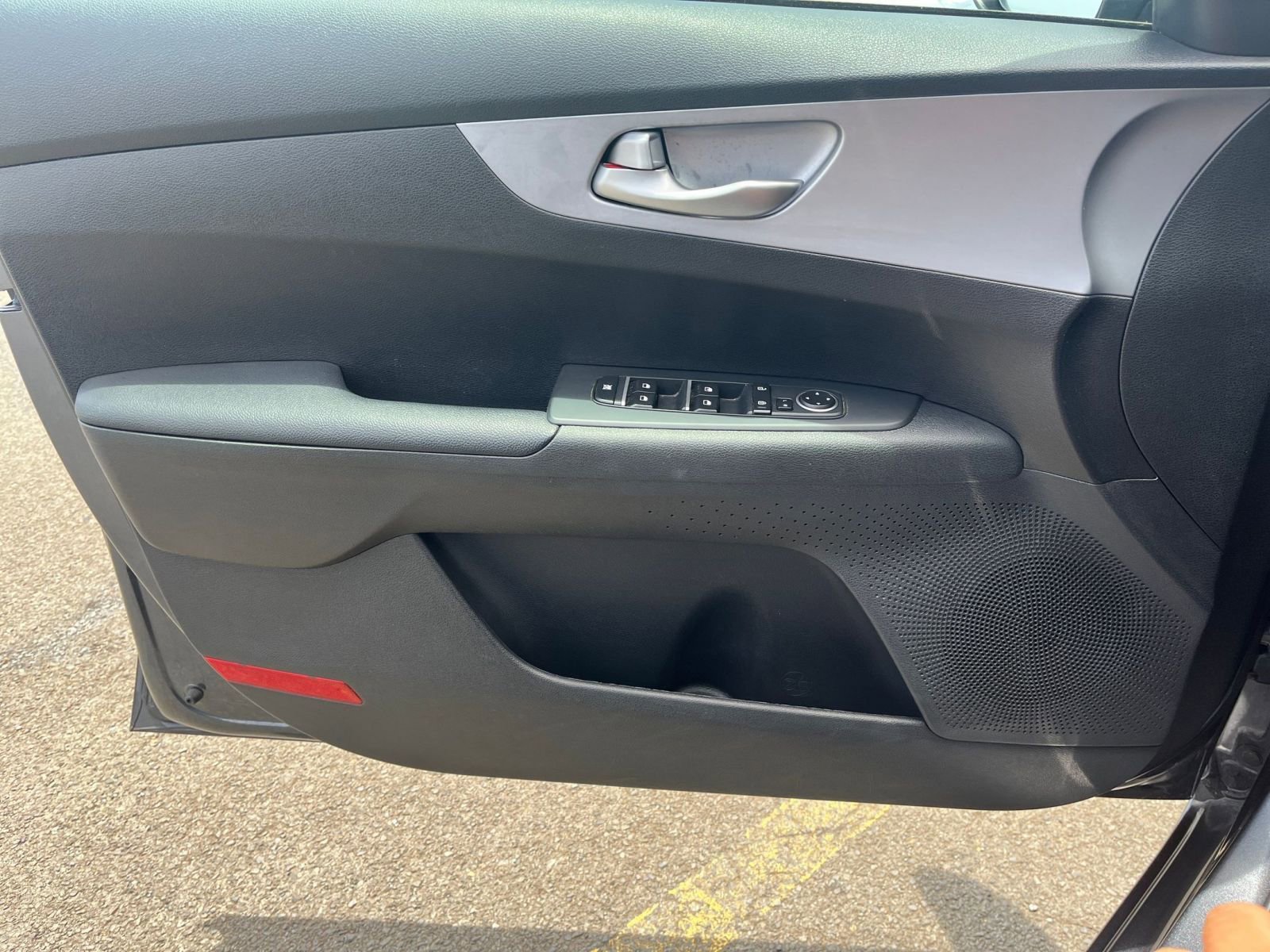 Thumbnail: 2024 Kia Forte - 18