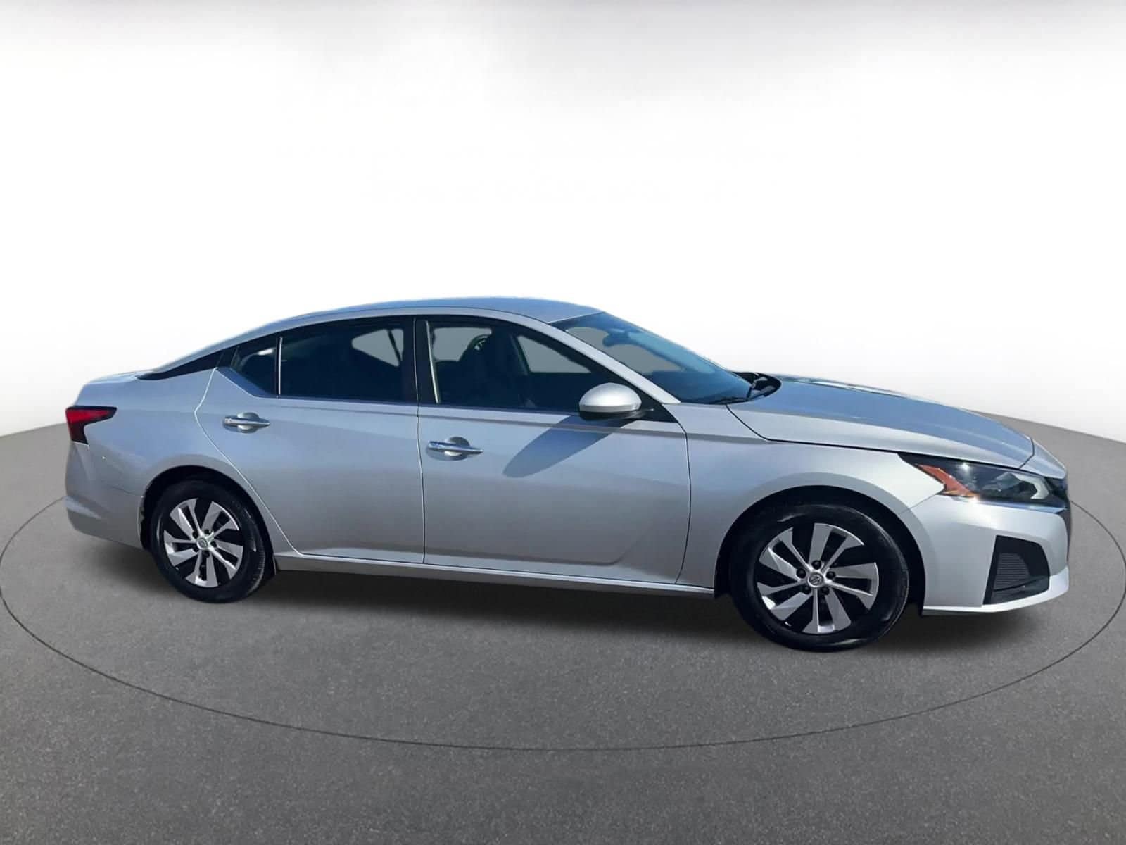 Thumbnail: 2023 Nissan Altima - 17