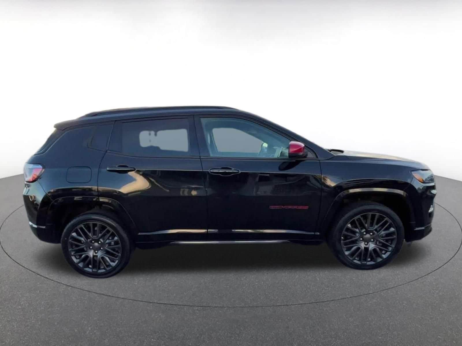 Thumbnail: 2023 Jeep Compass - 17