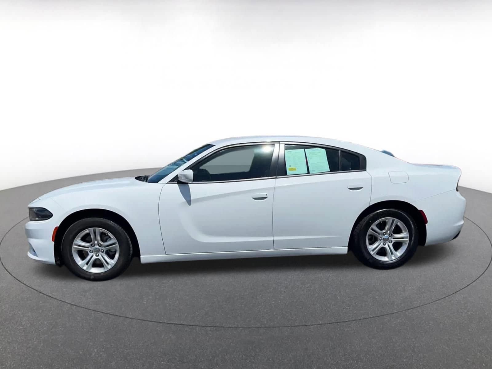 Thumbnail: 2022 Dodge Charger - 9