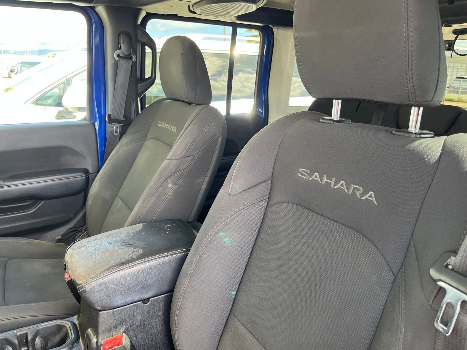 Thumbnail: 2020 Jeep Wrangler - 35