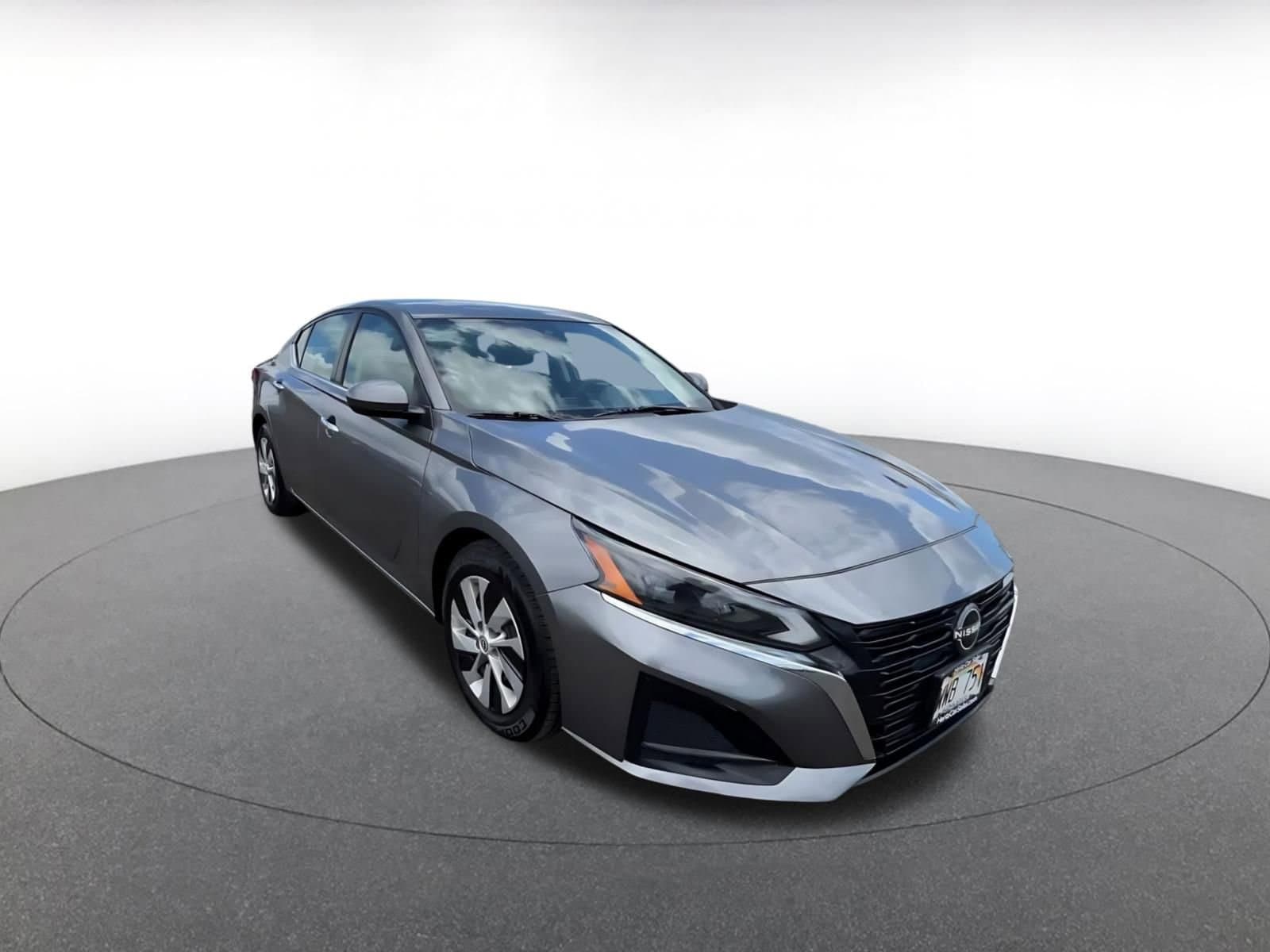 Thumbnail: 2023 Nissan Altima - 3