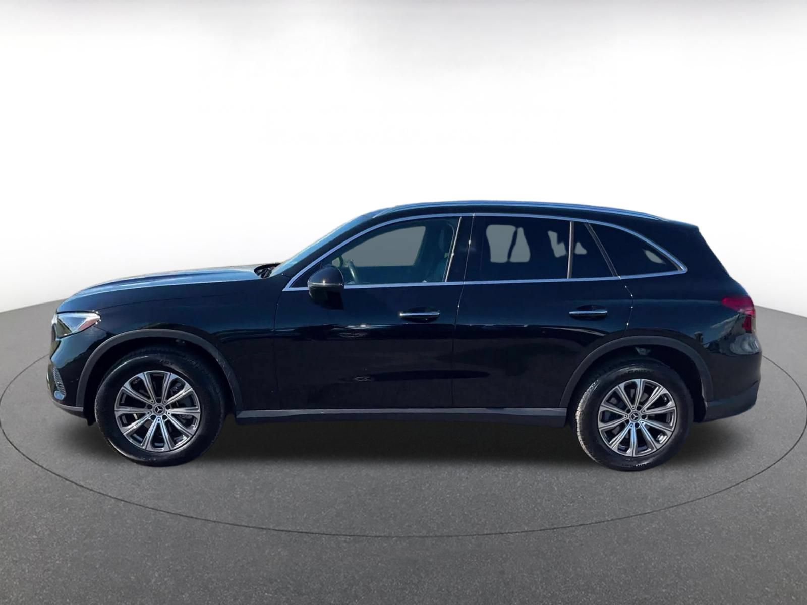 Thumbnail: 2024 Mercedes-Benz GLC - 8