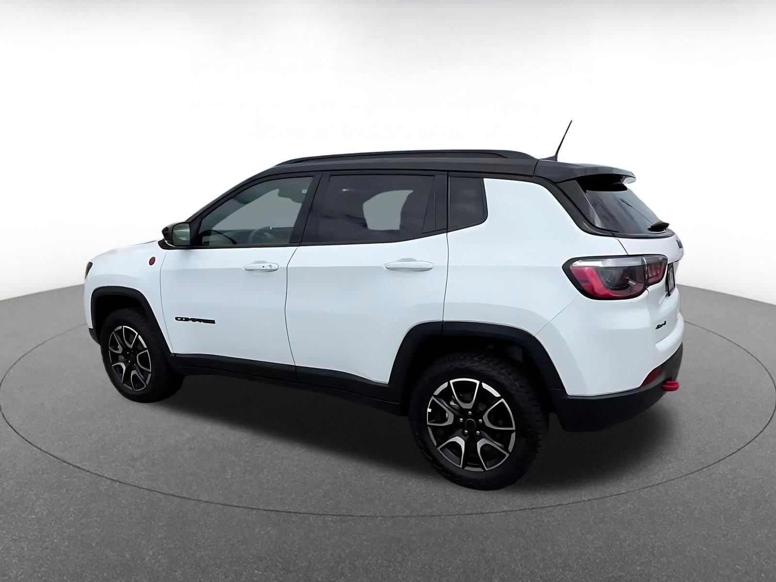 Thumbnail: 2025 Jeep Compass - 10