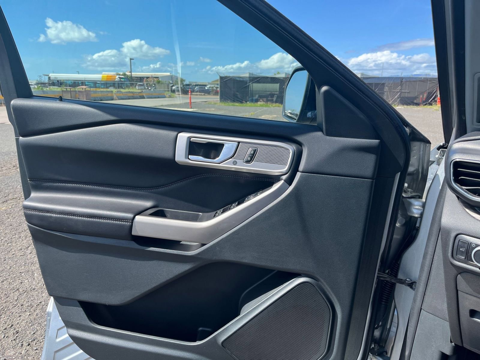 Thumbnail: 2023 Ford Explorer - 18