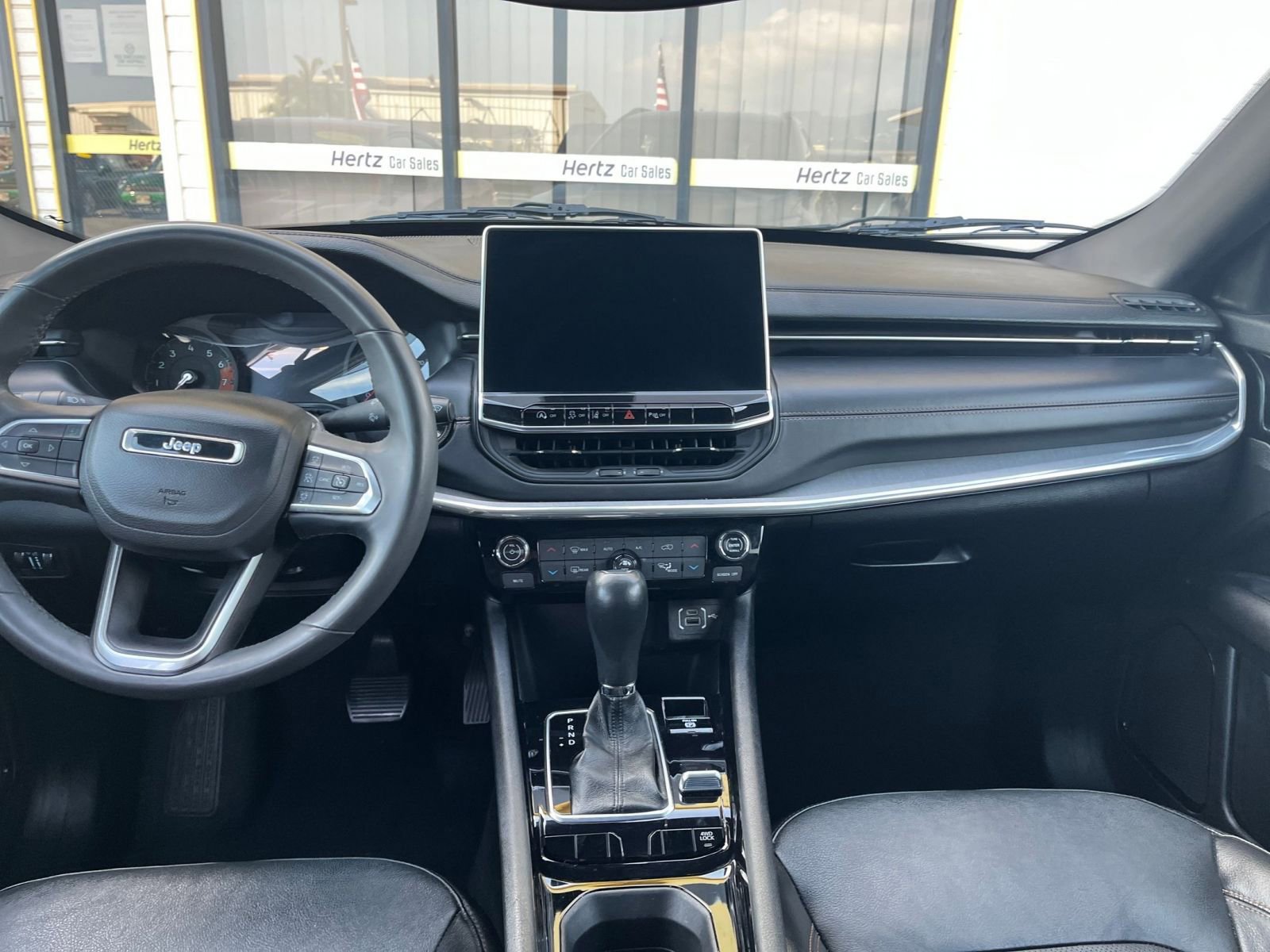 Thumbnail: 2023 Jeep Compass - 33