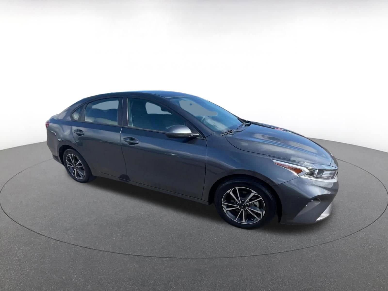 Thumbnail: 2024 Kia Forte - 2