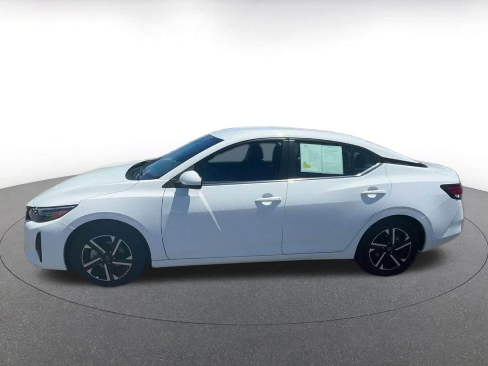 Thumbnail: 2025 Nissan Sentra - 9