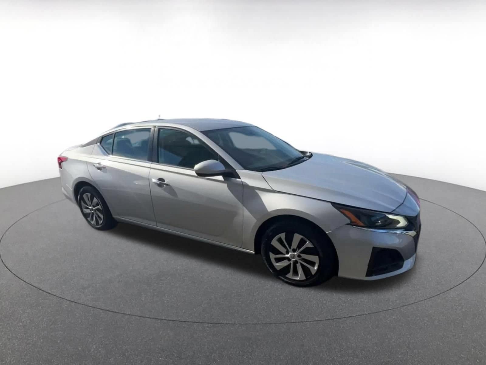 Thumbnail: 2023 Nissan Altima - 2