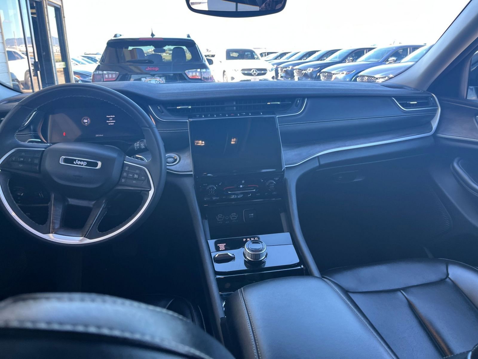 Thumbnail: 2023 Jeep Grand Cherokee - 34