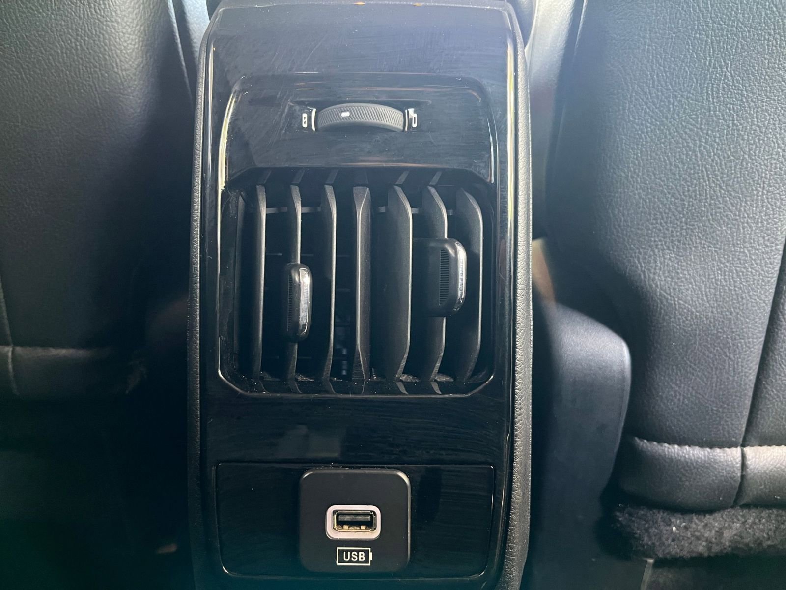 Thumbnail: 2023 Jeep Compass - 23