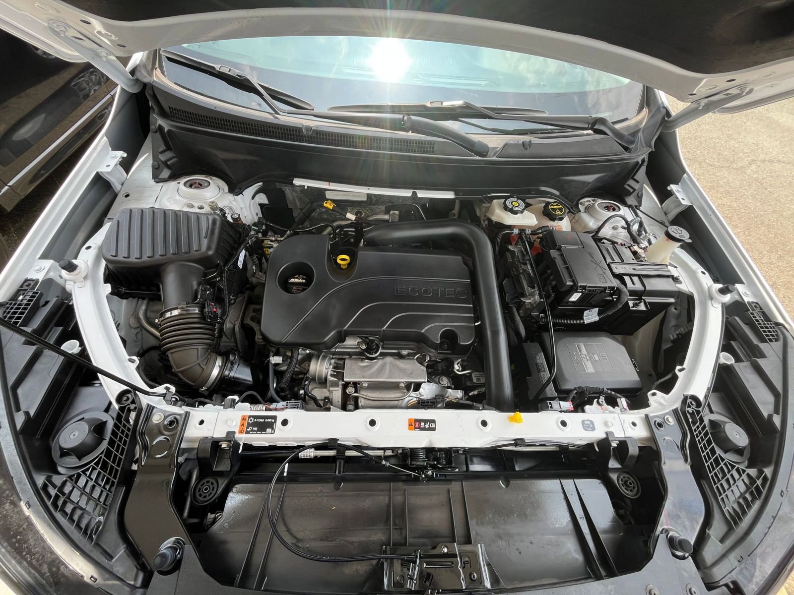 Thumbnail: 2024 GMC Terrain - 32