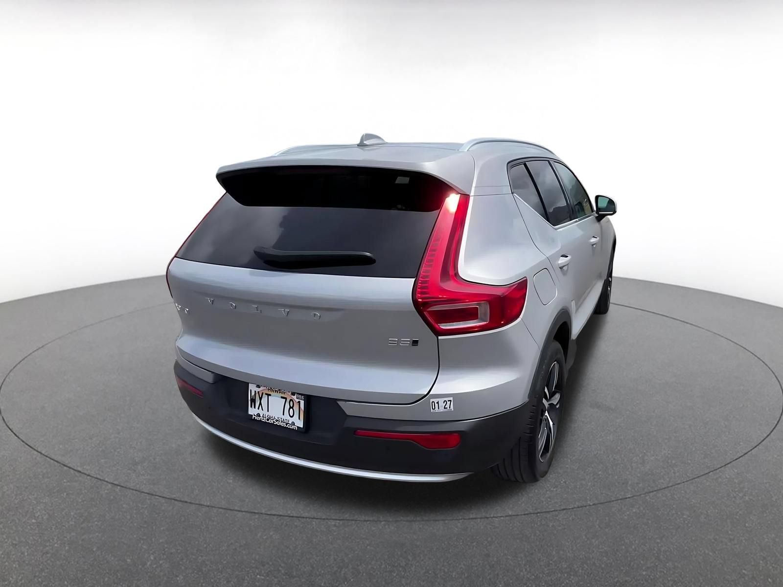 Thumbnail: 2024 Volvo XC40 - 15