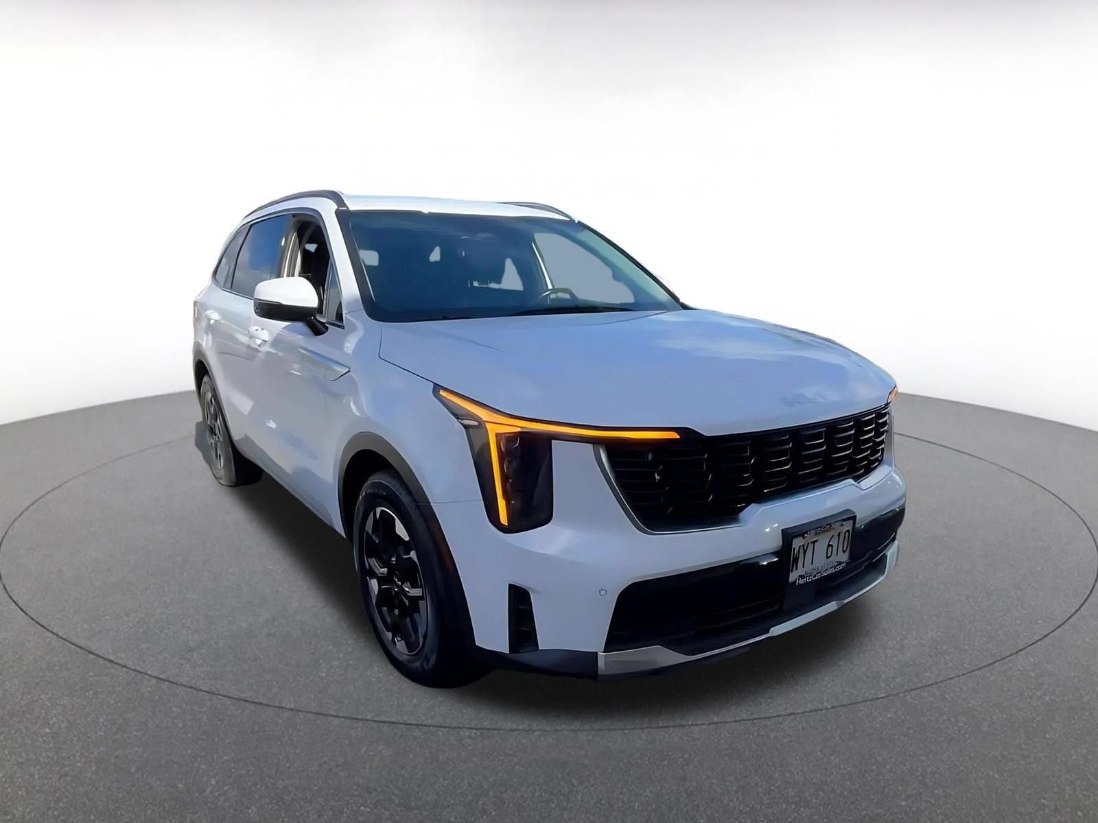 Thumbnail: 2024 Kia Sorento - 3