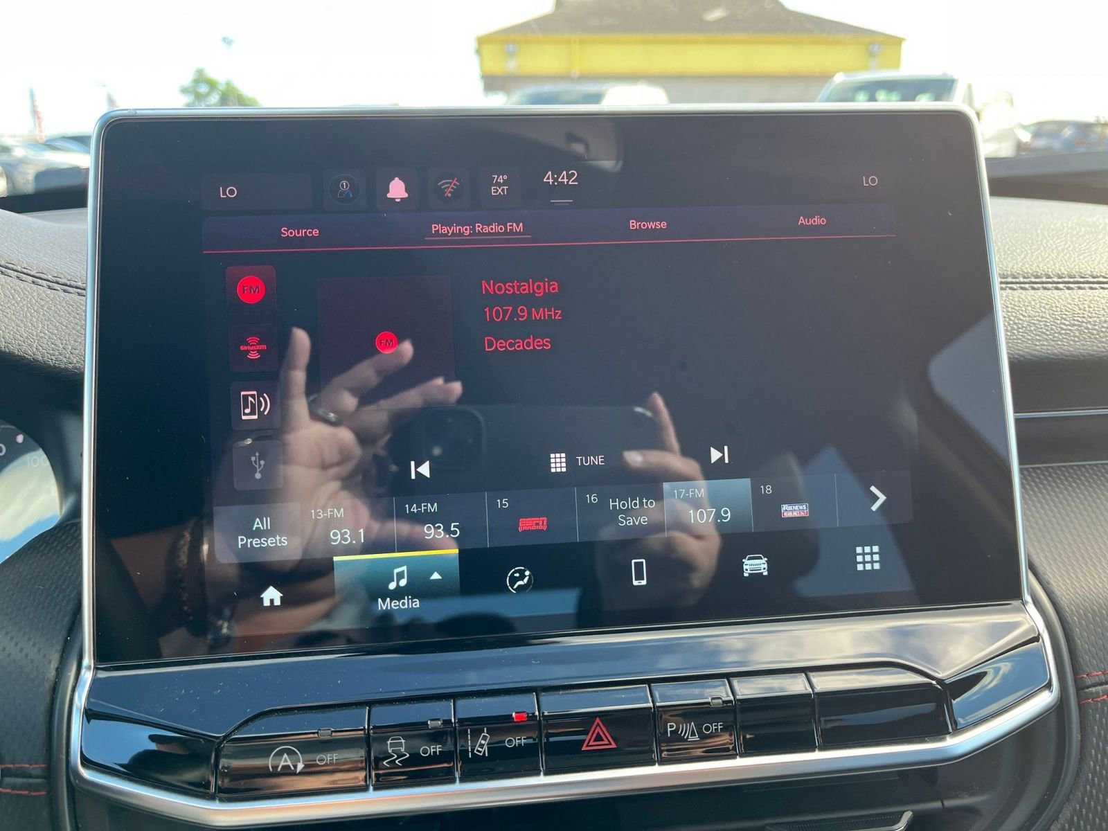 Thumbnail: 2025 Jeep Compass - 20